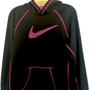 Nike-Therma Fit Hoodie Size L